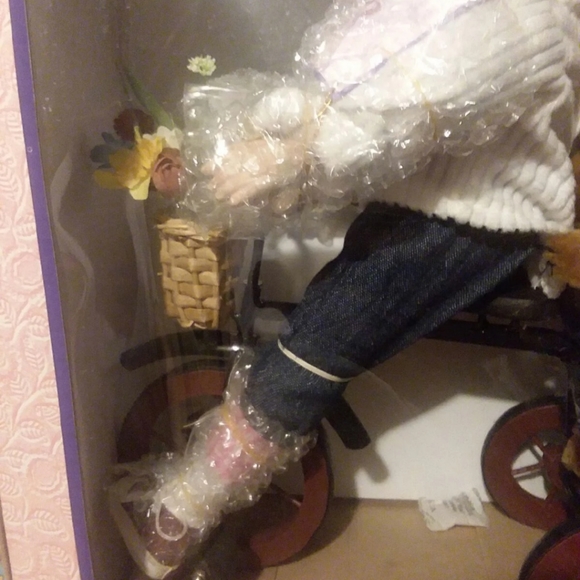 Porcelain Doll - Picture 5 of 5